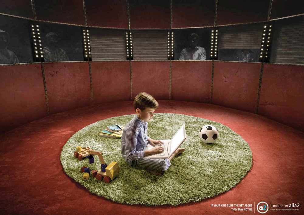 fundacion_alia2_peepshow_ingles_ads