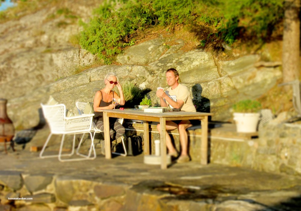 syndere_i_sensommersol_tommetanker