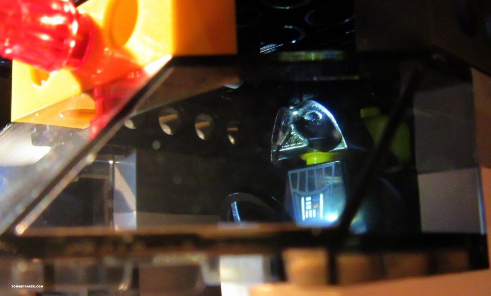 lego_darthwader_tommetanker