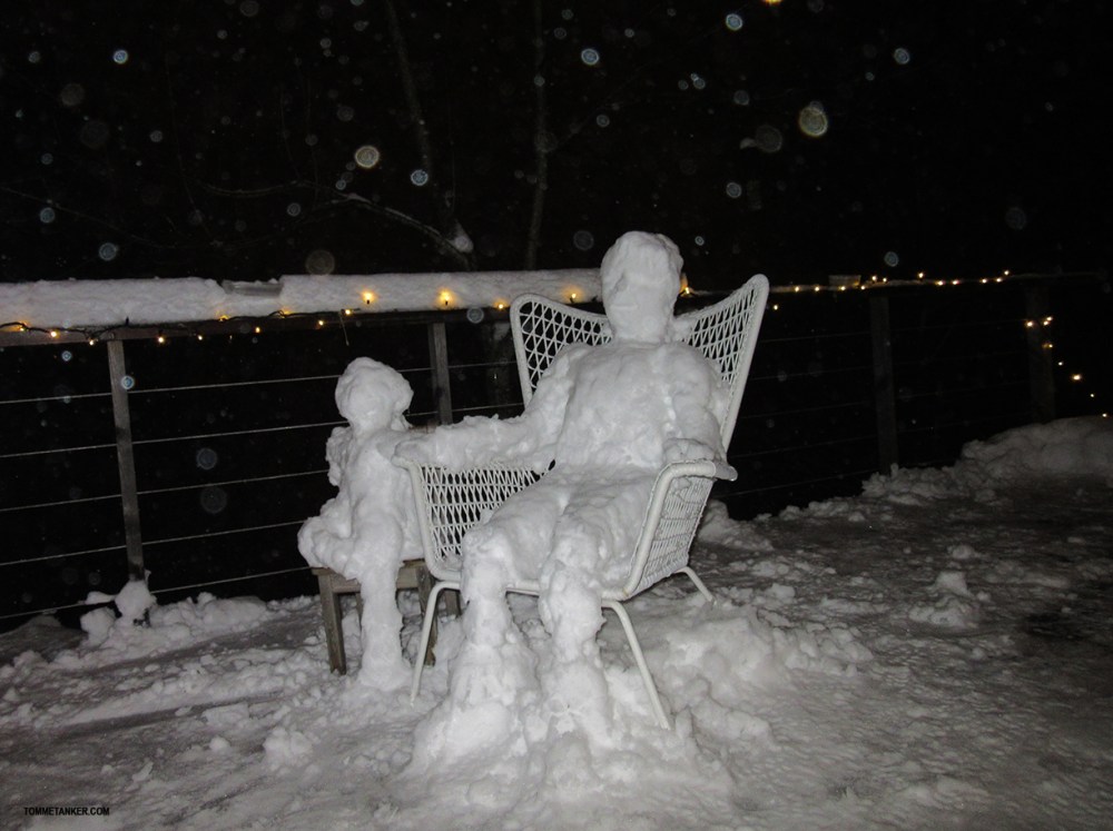 snømann_m_barn_tommetanker