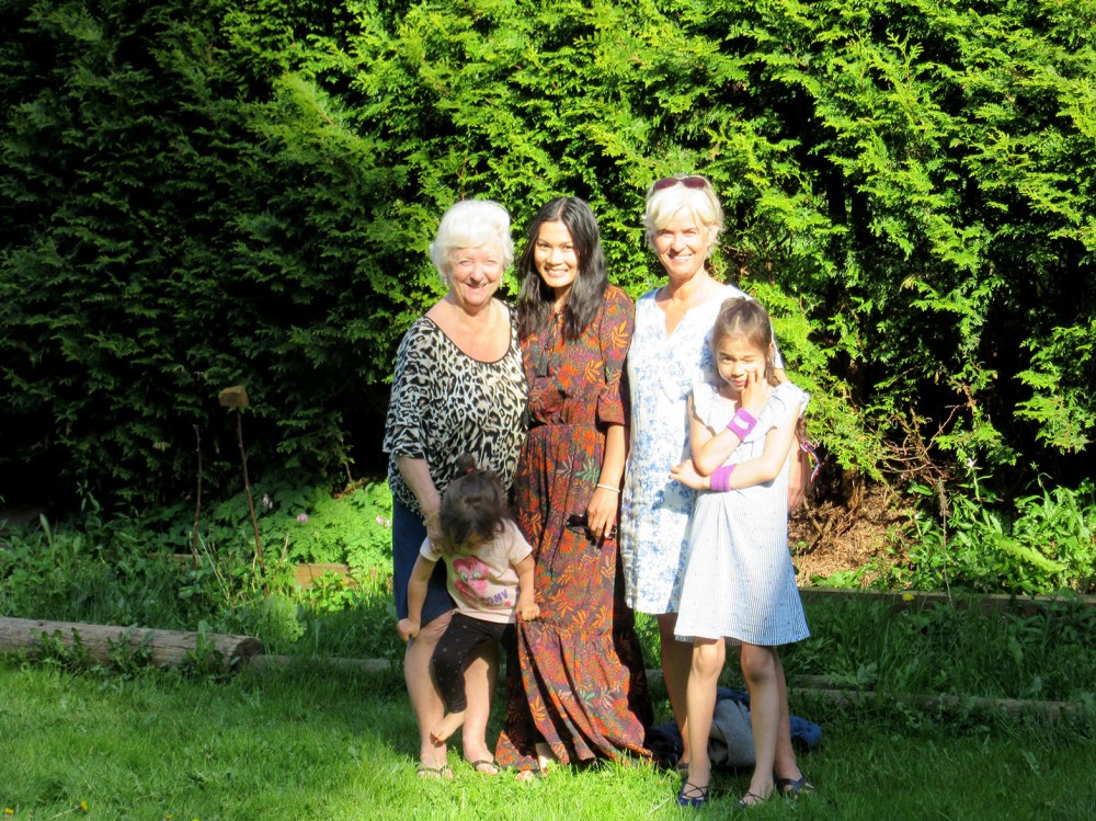 4generasjoner_damer_tommetanker