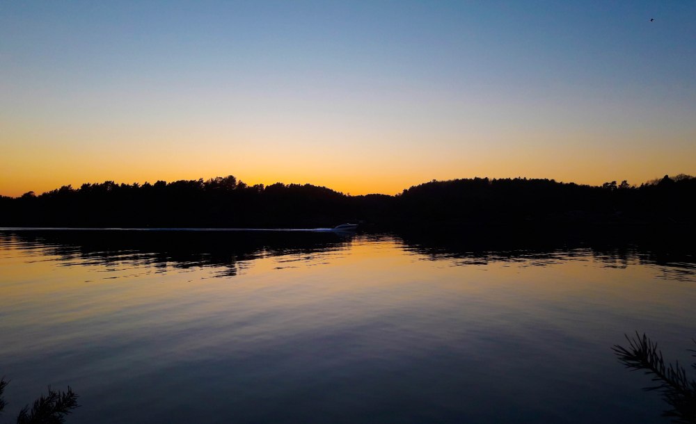 korsvikfjorden_april_2019_tommetanker
