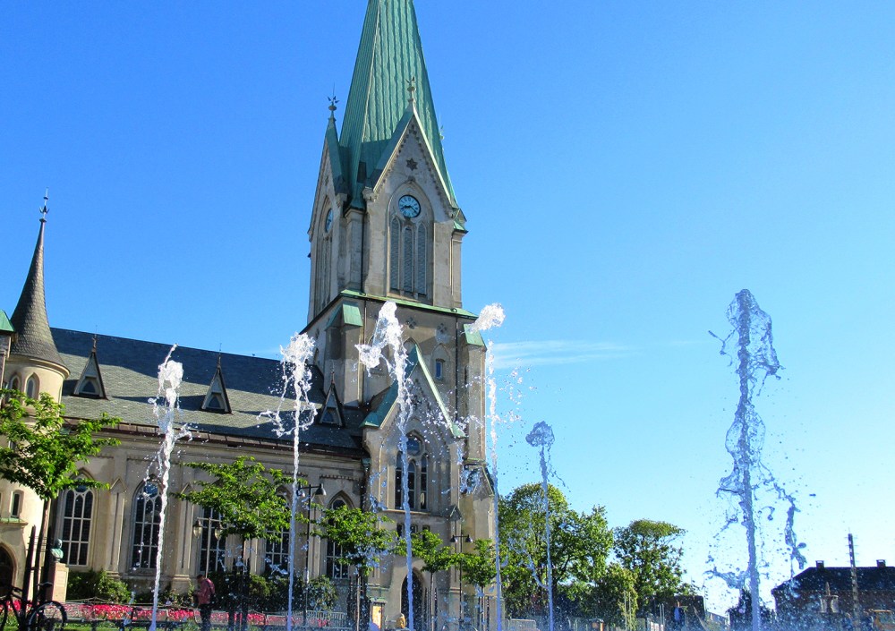 kirke_fontene_tommetanker